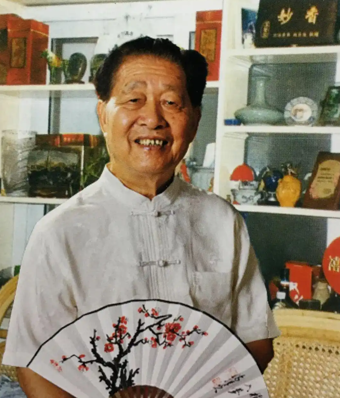 夏鹏超艺术展销店铺